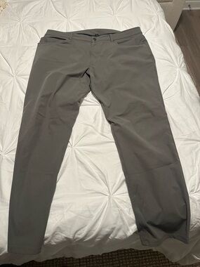 lululemon athletica Men's Olive-Grey Performance Chinos